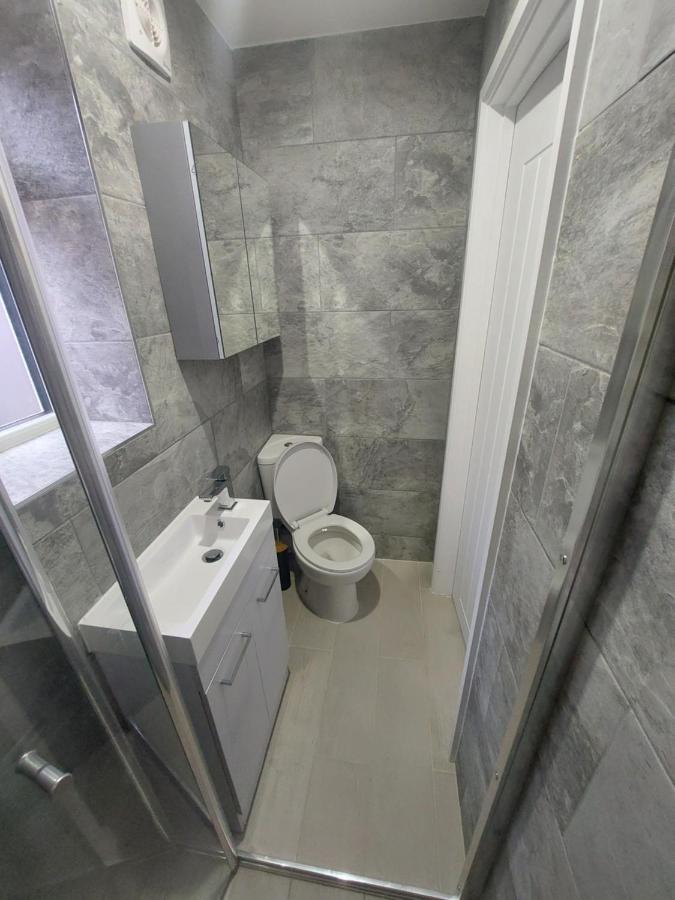 New, Stylish Studio Flat With Private Patio And Free On-Street Parking Check Out At 11Am Bournemouth Exteriör bild